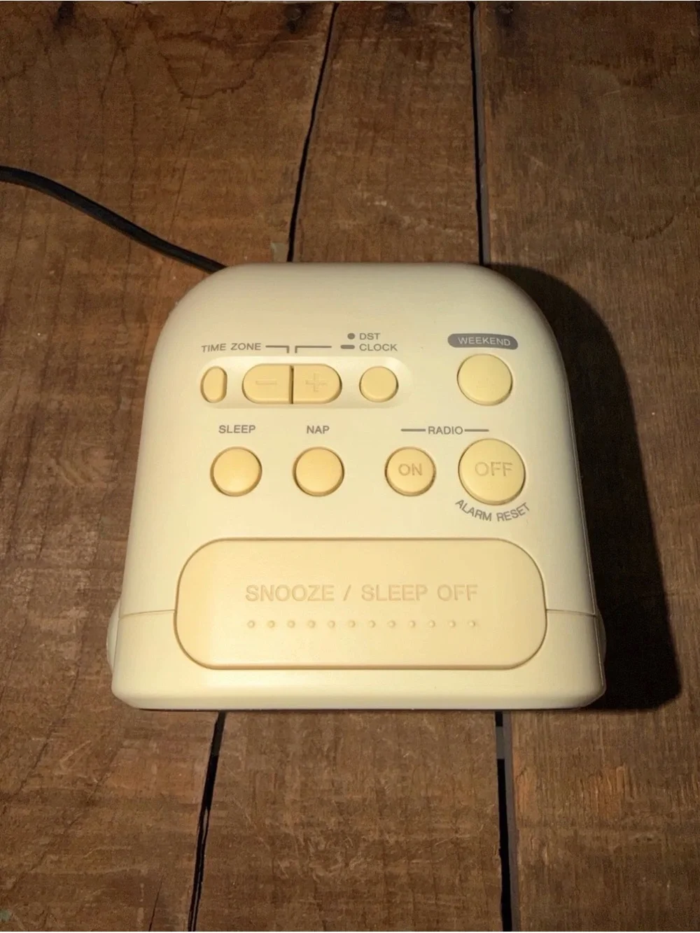 Vintage Sony Dream Machine Digital Alarm Clock – Cream and Silver